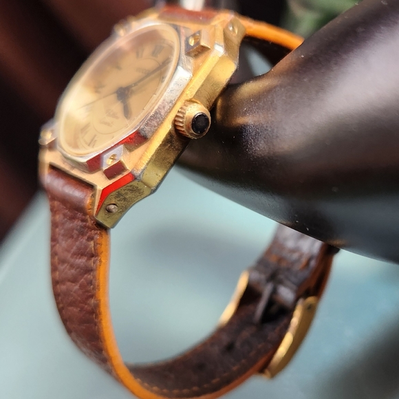 80s GUCCI Wrist Clock Roman Numeral Brown Leather Band Silver Gold Octagon Watch - Picture 2 of 16